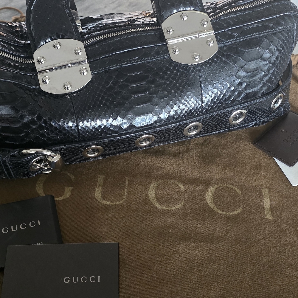 *AUTHENTIC* Gorgeous GUCCI Romy Boston Satchel - Python - Picture 4 of 15